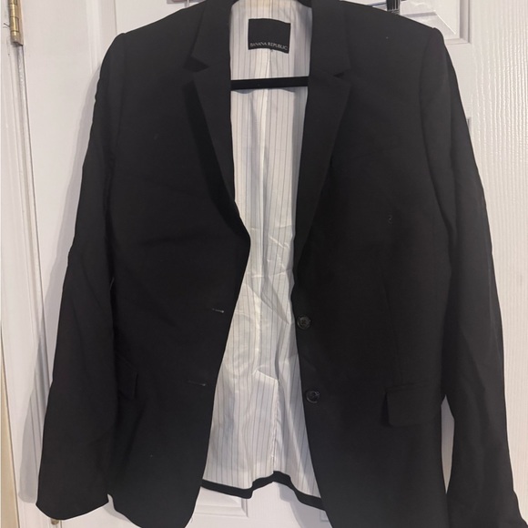 Banana Republic Jackets & Blazers - Banana Republic Black Blazer Modern Cut Notched Lapel
